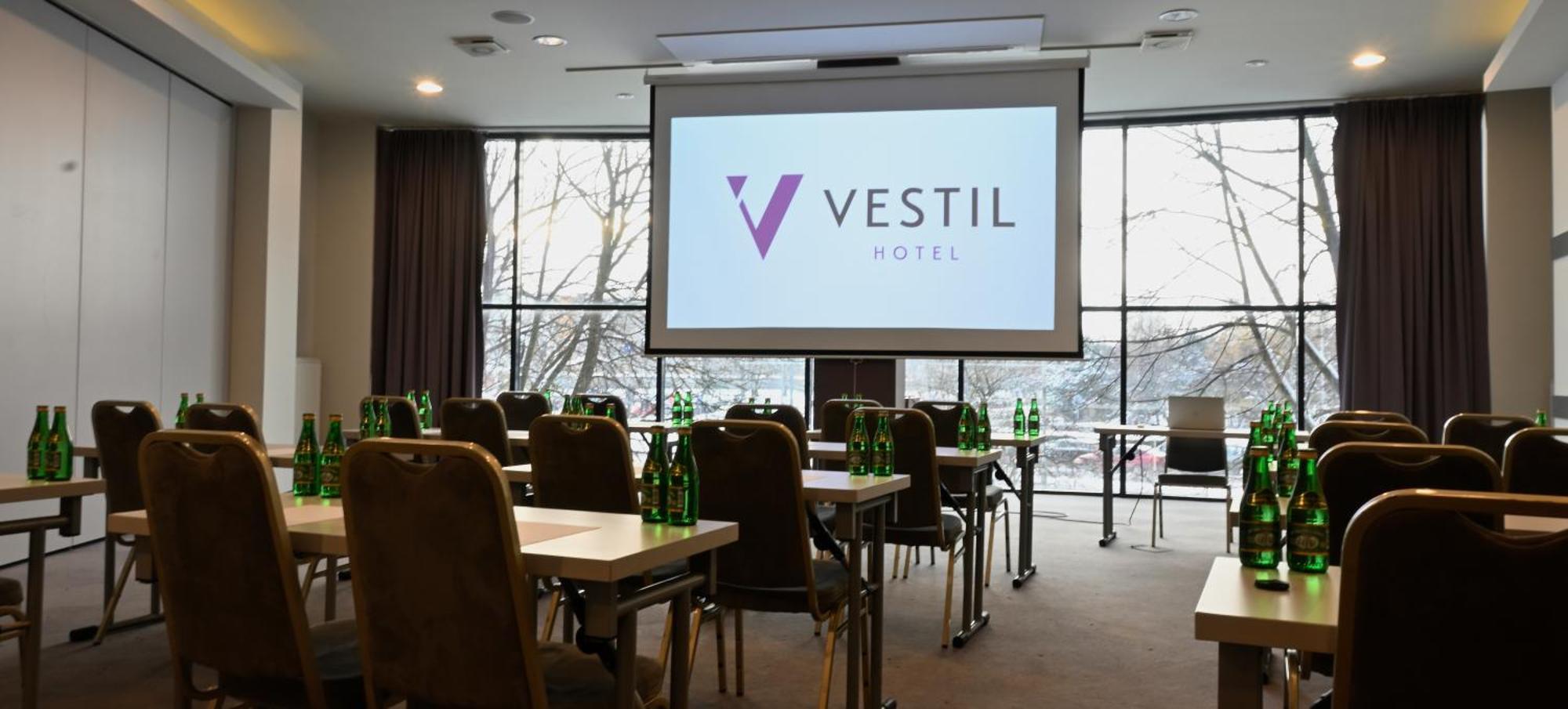 Vestil Hotel Пйотркув-Трибунальський Екстер'єр фото